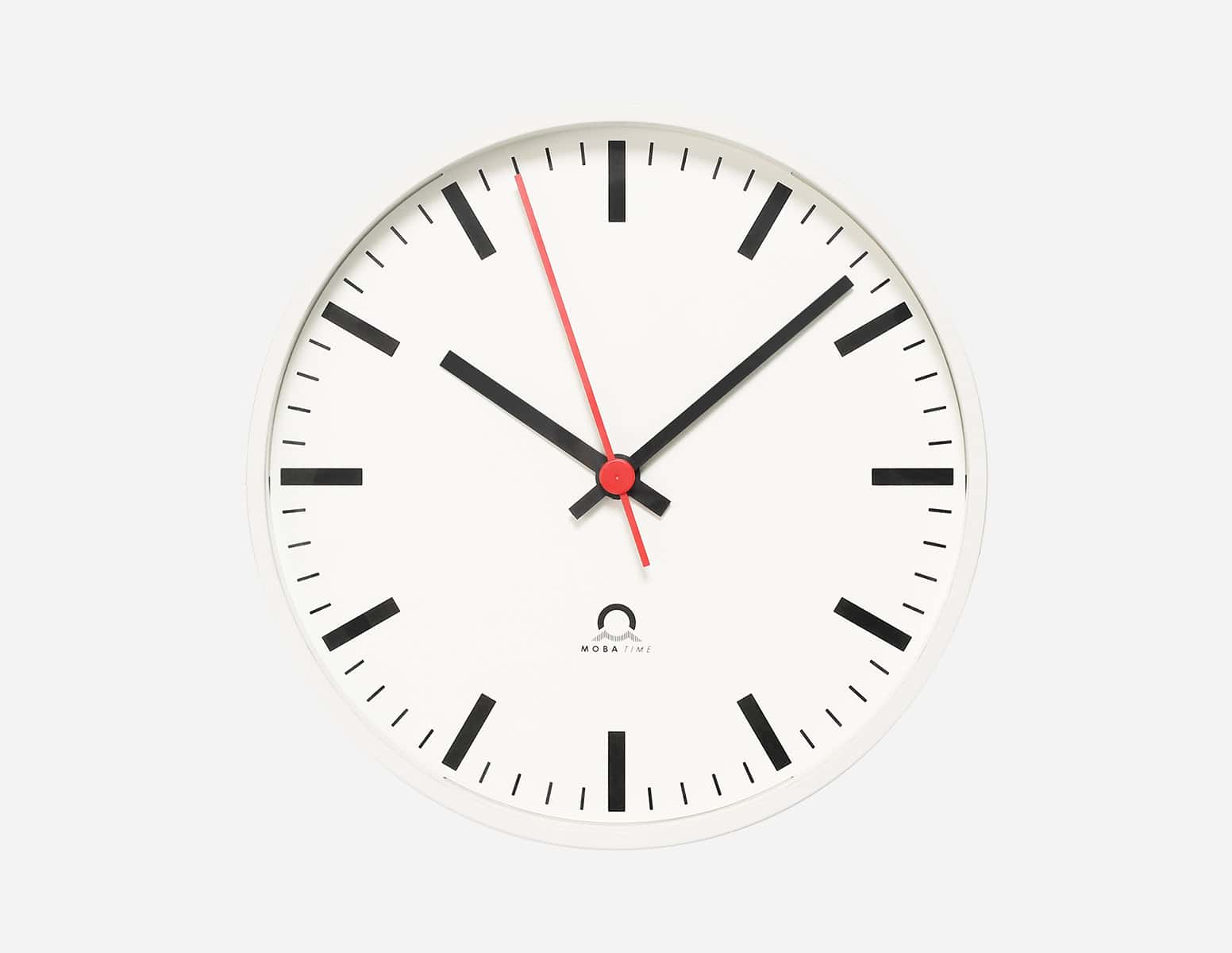trend-rp Trend indoor analogue clock white housing slim clock